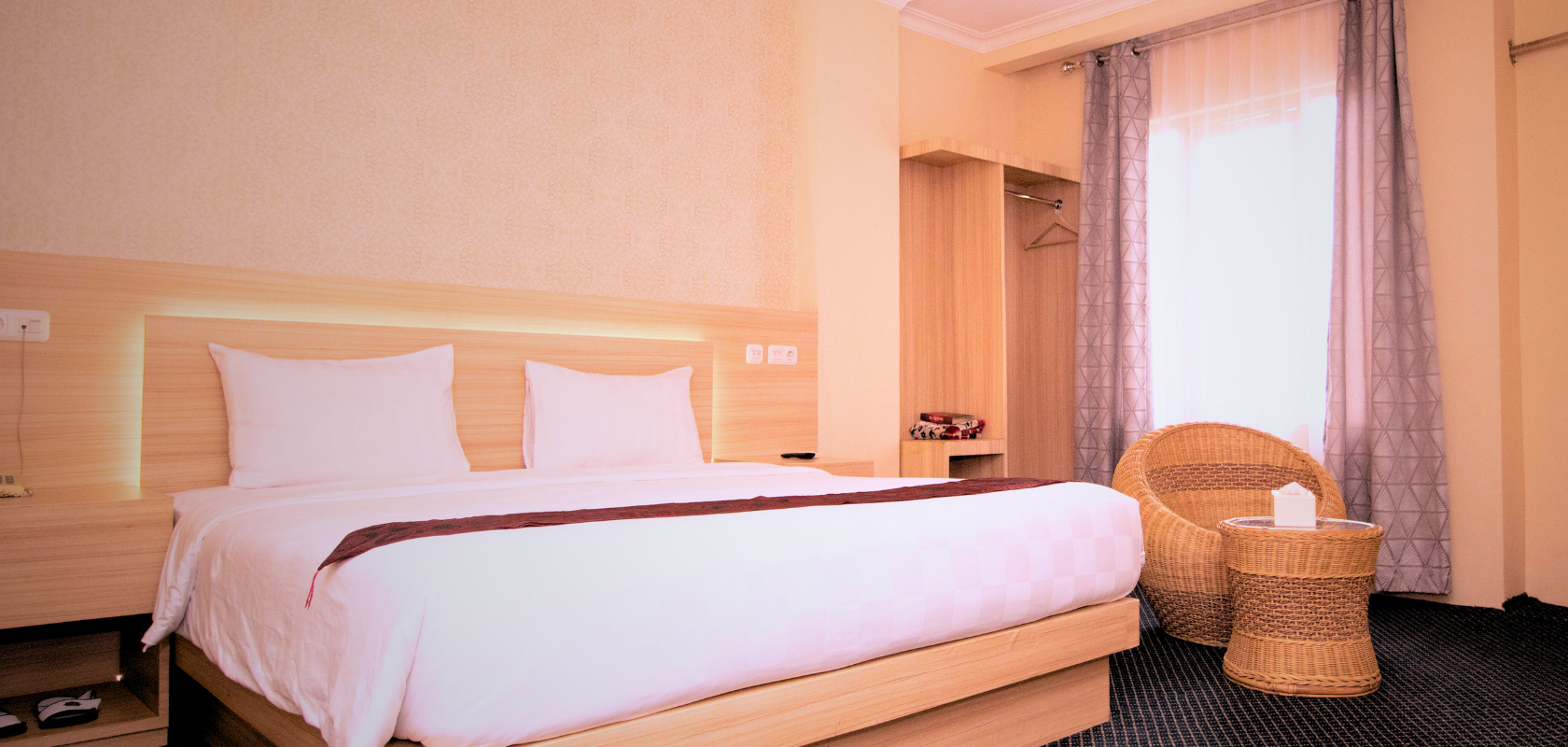 Slider Hotel